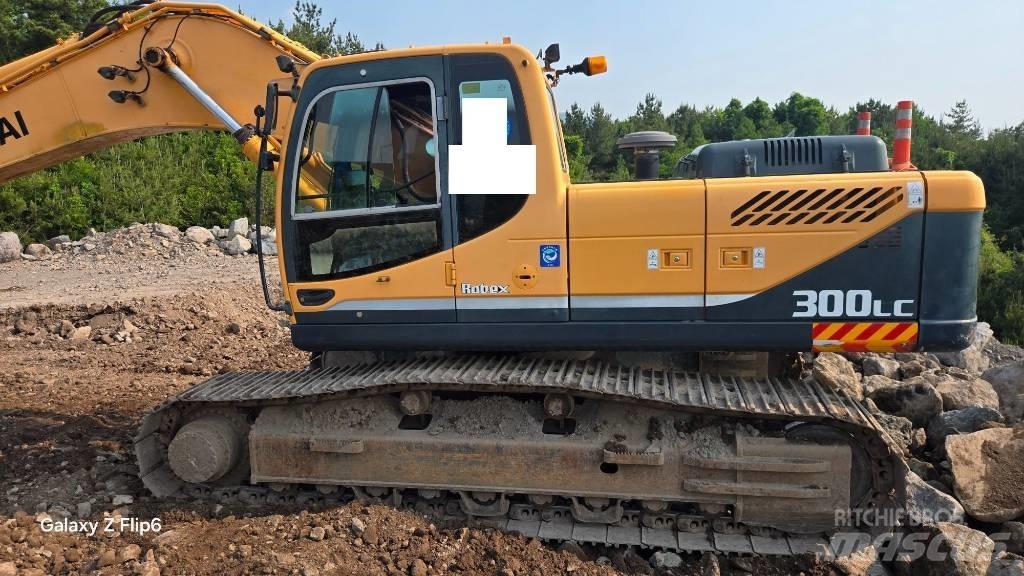 Hyundai Robex 300 LC 履带挖掘机