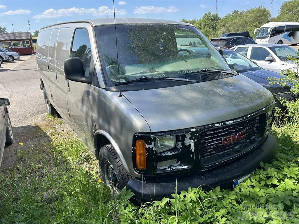 GMC SAVANA 大型面包车