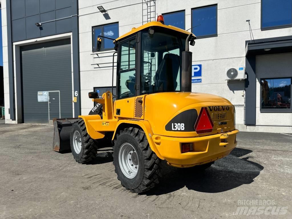 Volvo L 30 B 轮式装载机