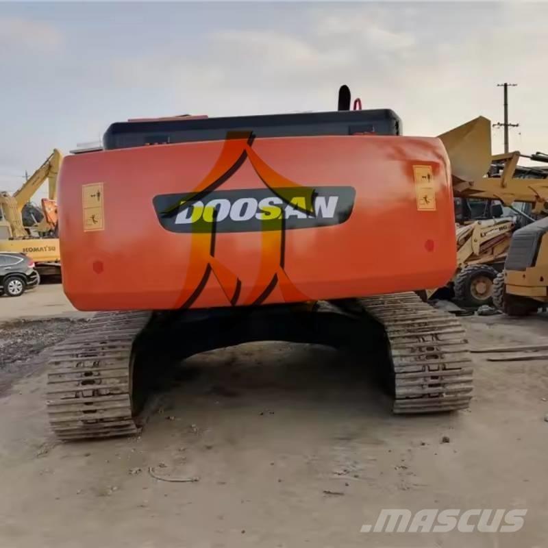 Doosan DH 300 LC-7 履带挖掘机