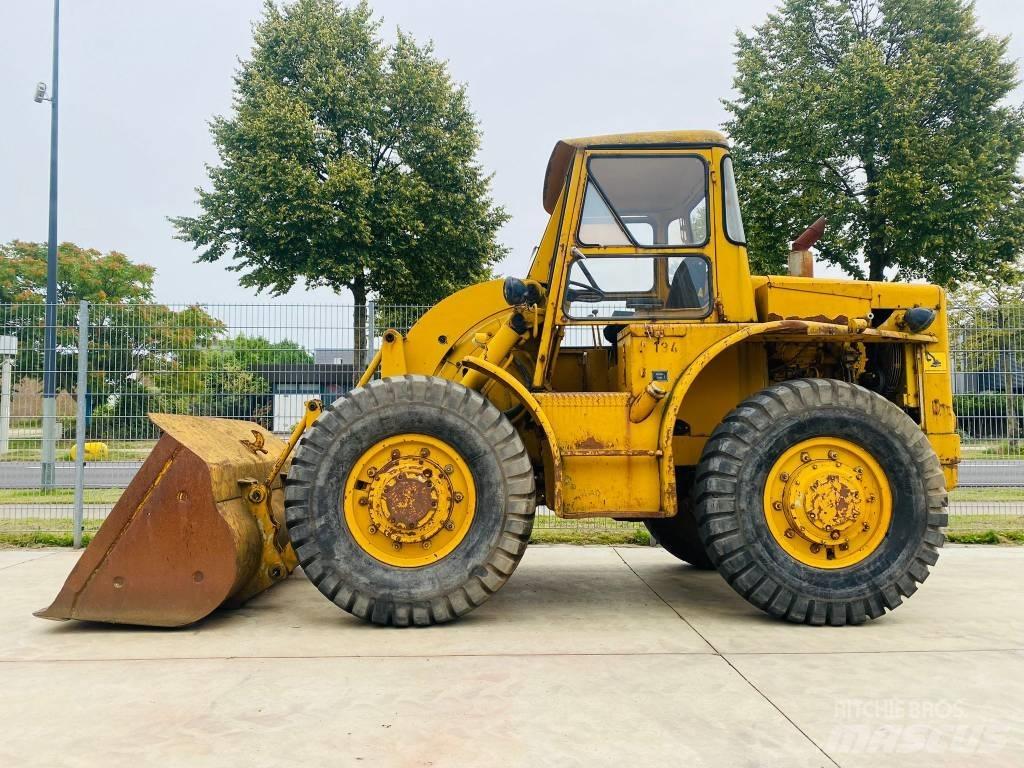 CAT 922 B 轮式装载机