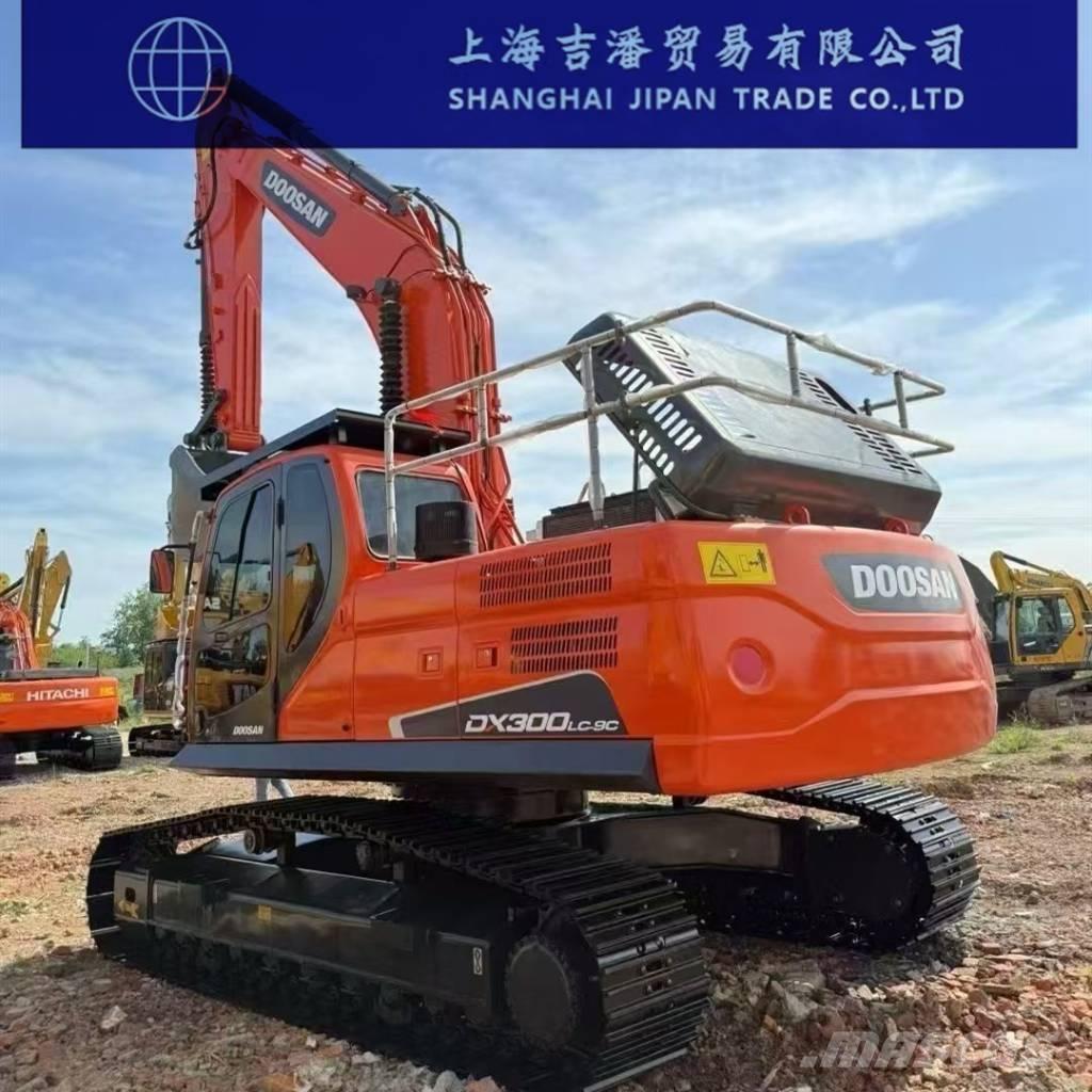Doosan DX 300 履带挖掘机