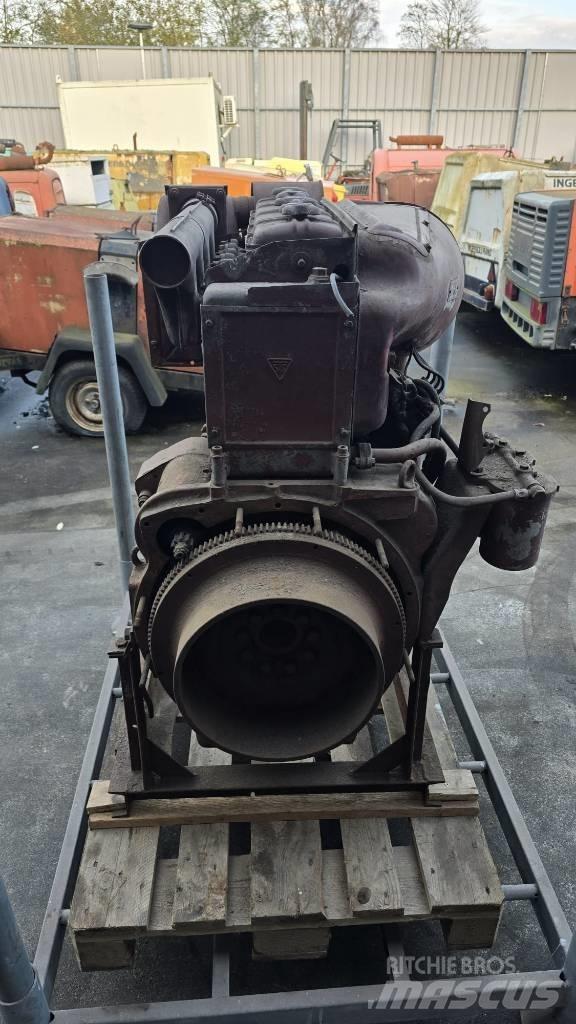 Deutz F4L514 发动机