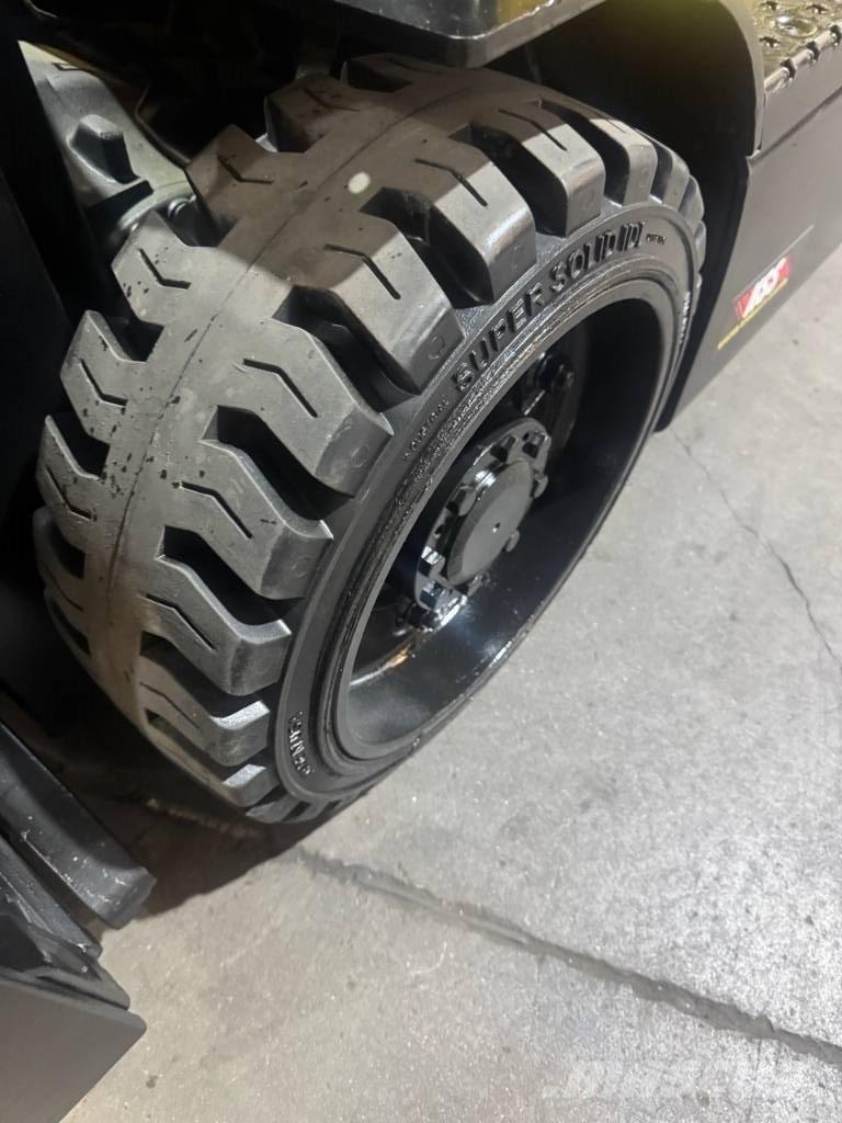 Hyster E 60 XN 电动叉车