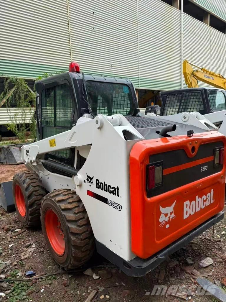 Bobcat S 550 滑移装载机