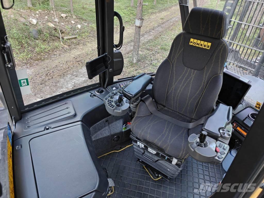 Ponsse Buffalo 8W 集运机