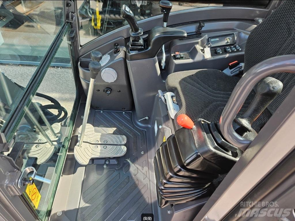 Volvo ECR 25 小型挖掘机