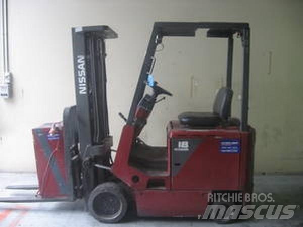 Nissan CM01 电动叉车