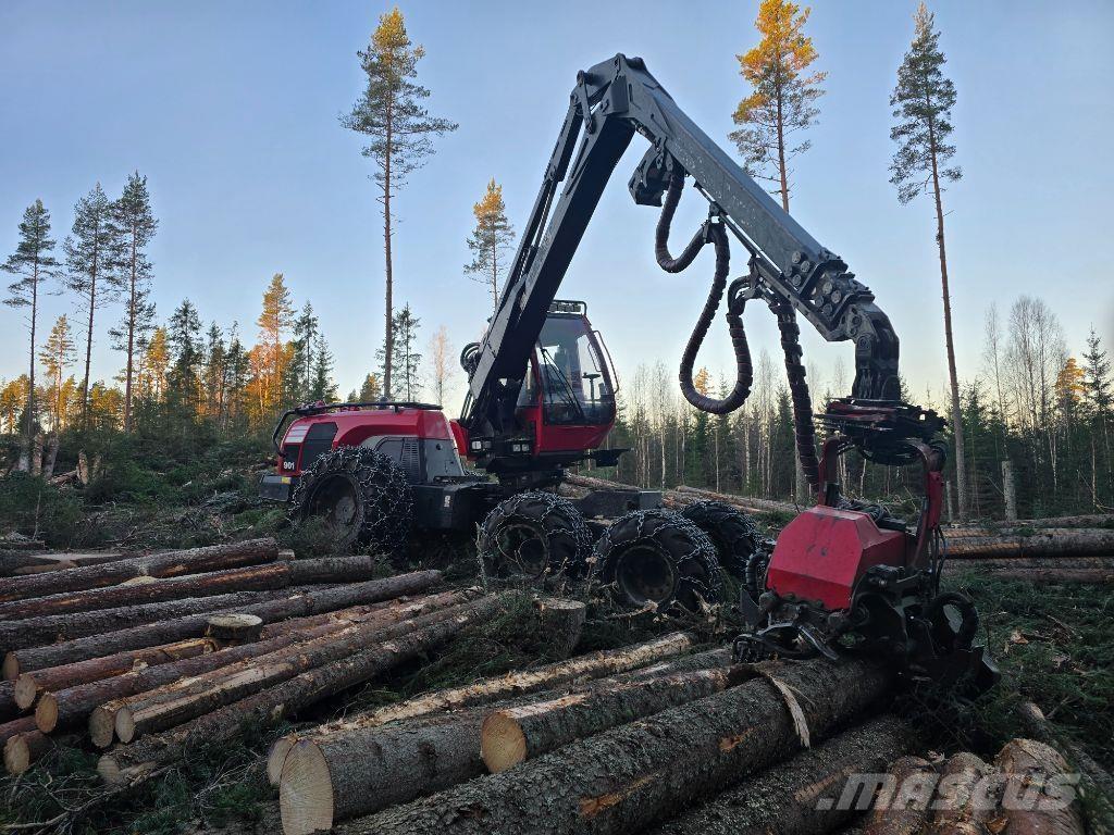 Komatsu 901 收割机
