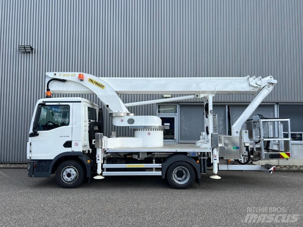 Palfinger P 300 KS 车载式高空作业车