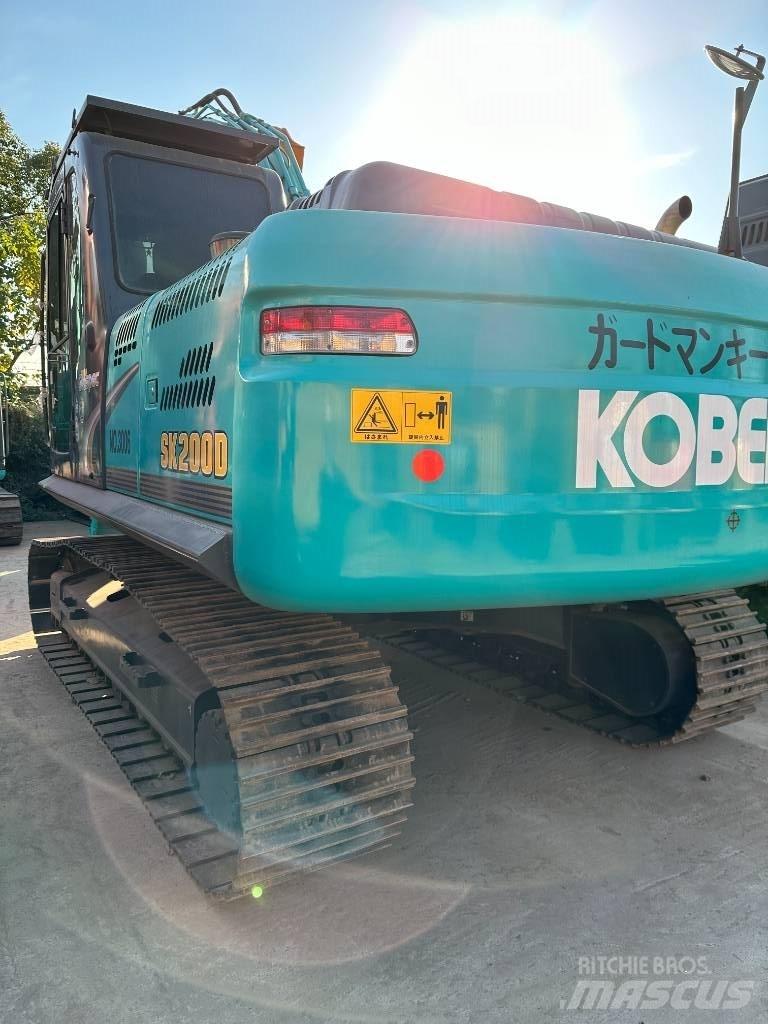 Kobelco SK 200-8 履带挖掘机