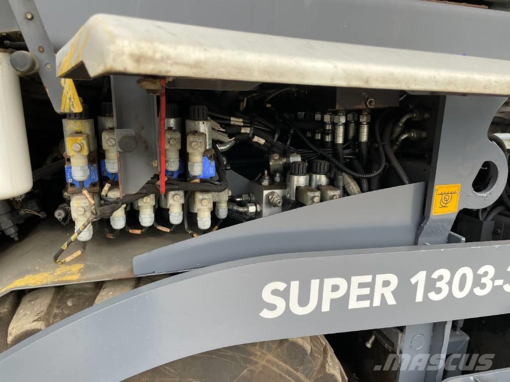 Vögele SUPER 1303-3I 沥青摊铺机