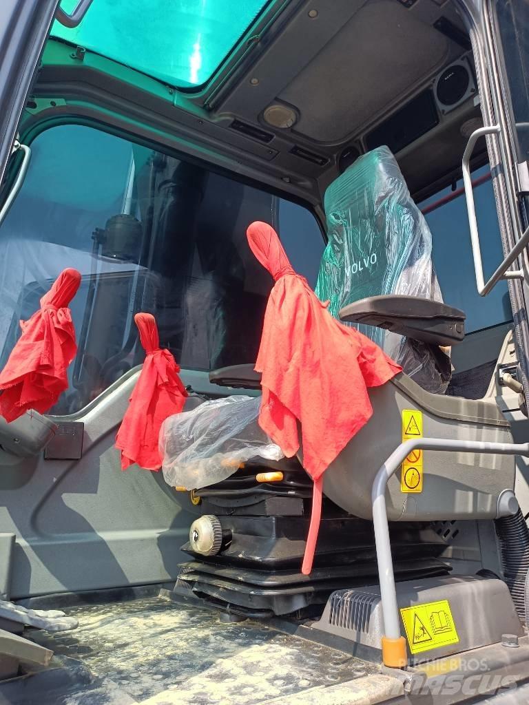 Volvo EC 240 履带挖掘机