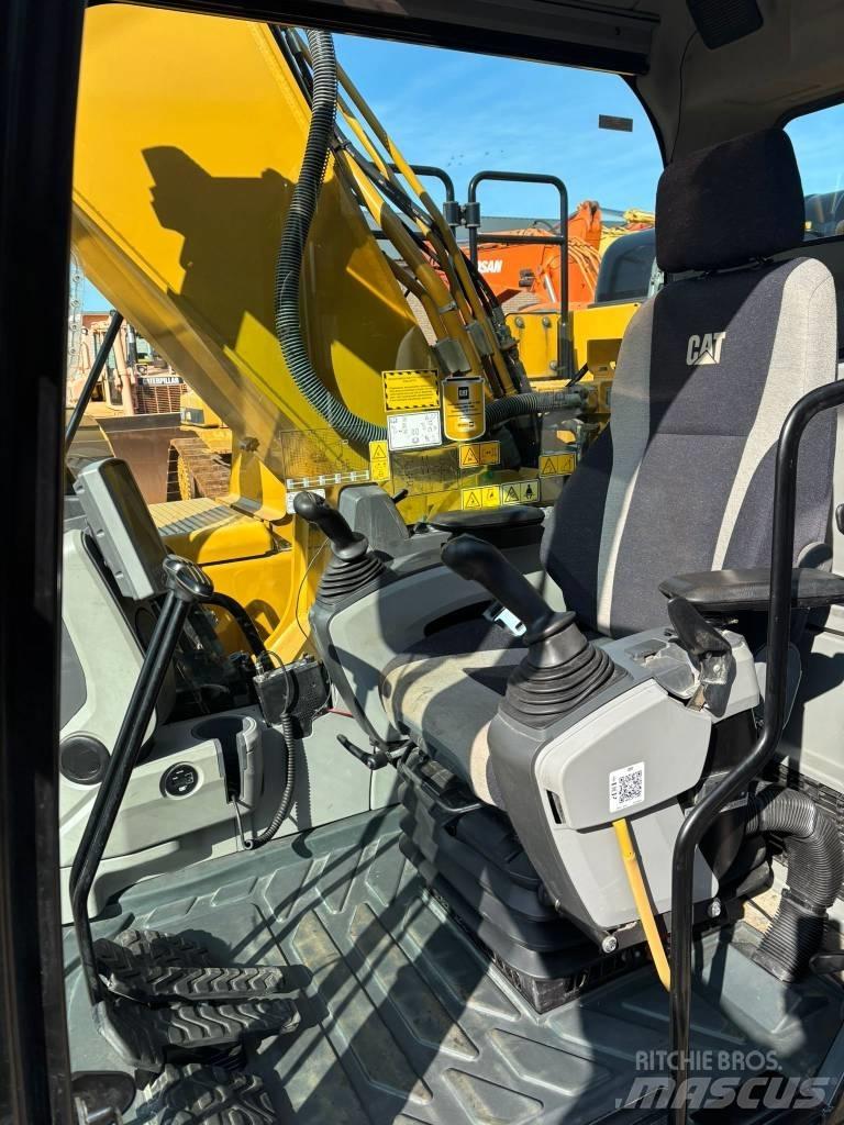 CAT 330 FL 履带挖掘机