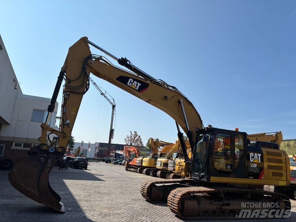 CAT 330 FL 履带挖掘机