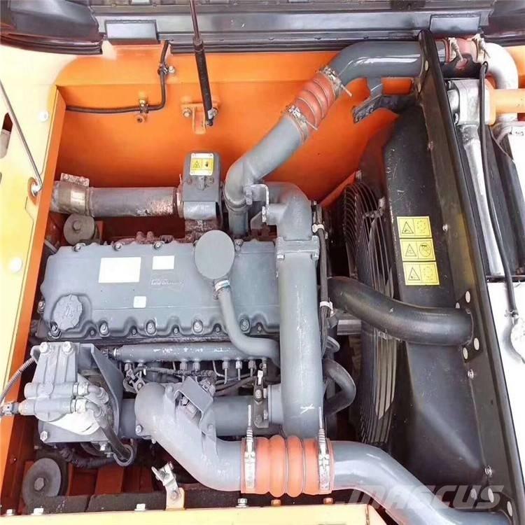 Doosan dx225 履带挖掘机