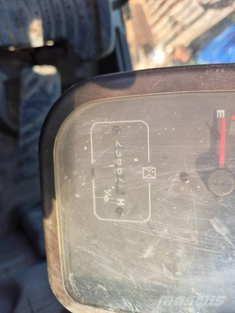 Volvo EC 290 B LC 履带挖掘机