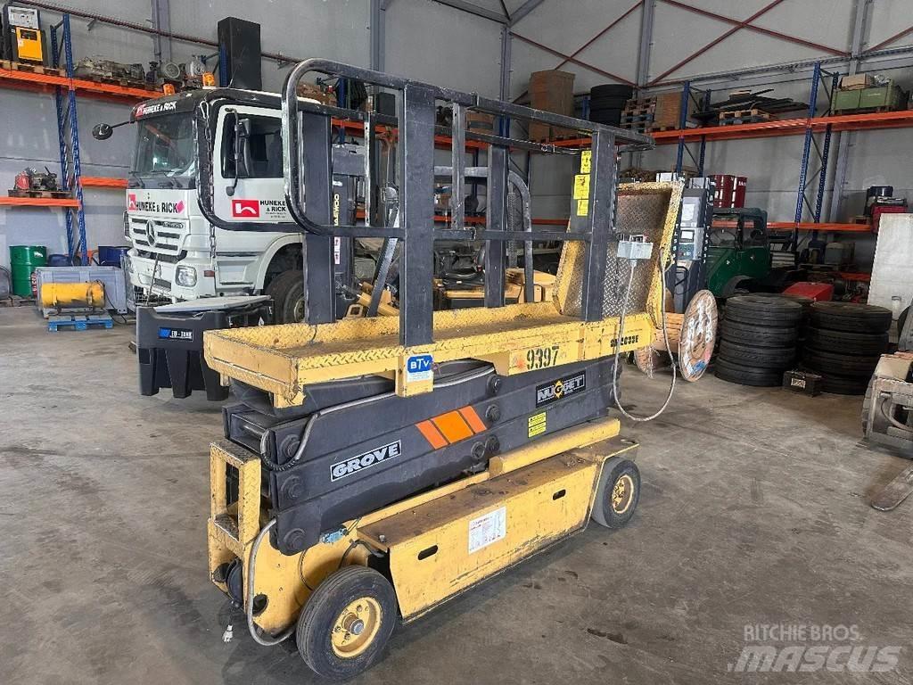 Grove SM2633E 剪叉式升降机