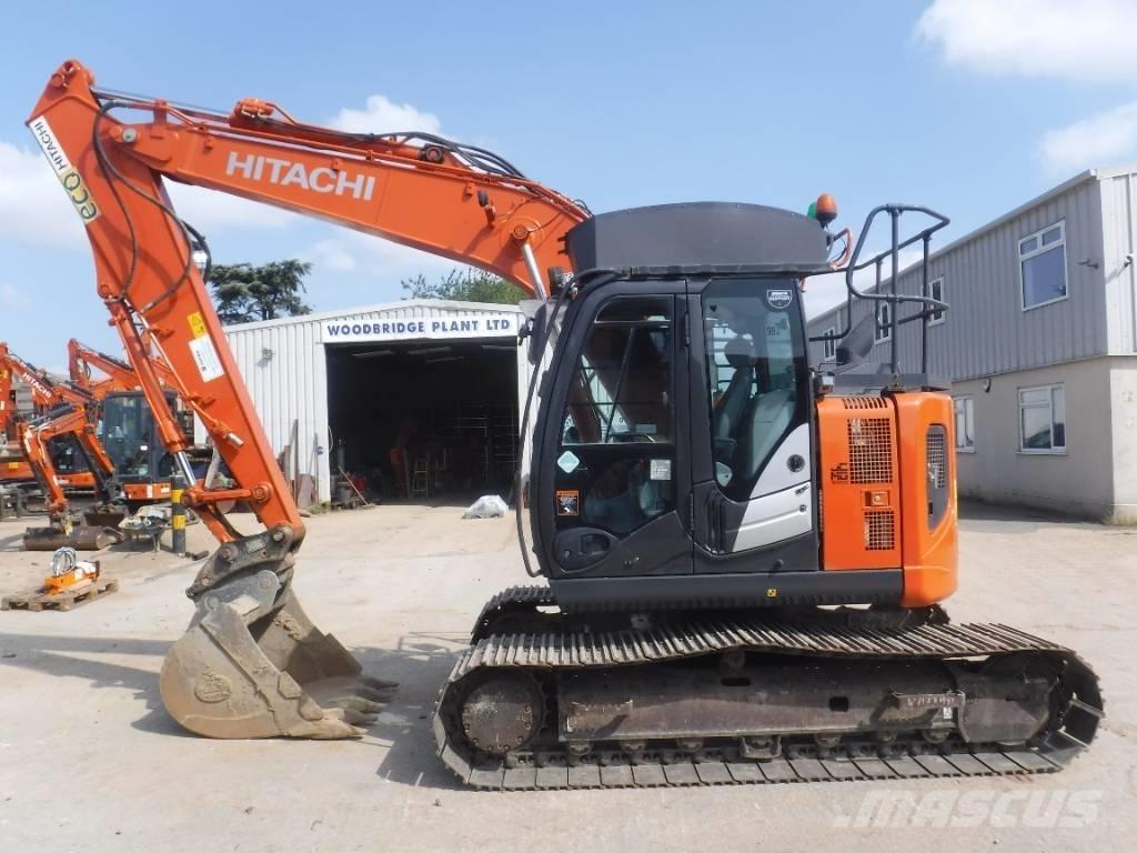 Hitachi ZX 135 US-6 履带挖掘机