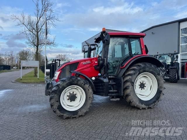 Valtra N123 Hitech5 拖拉机/农用车