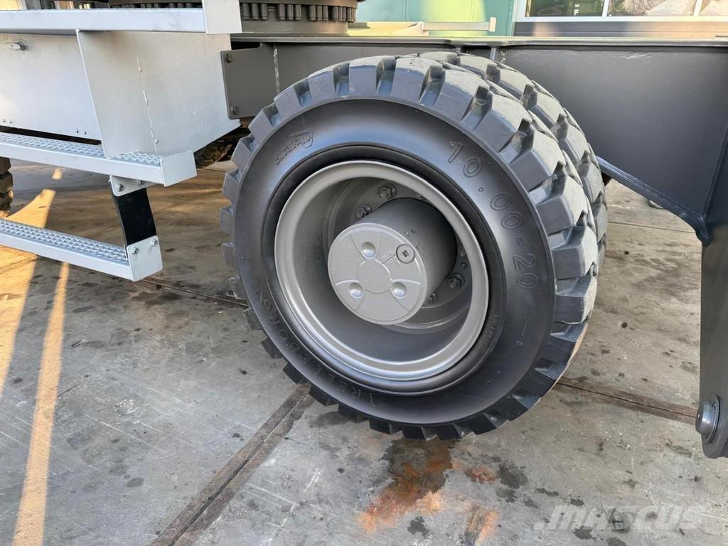 Sennebogen 825M E 工业挖掘机