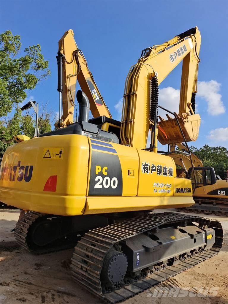 Komatsu PC 200 履带挖掘机
