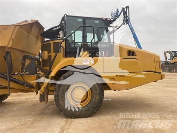 CAT 730 铰接式自卸车