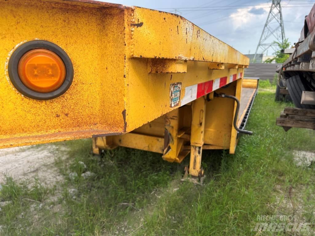 Fontaine 2 axle DD 平板拖车