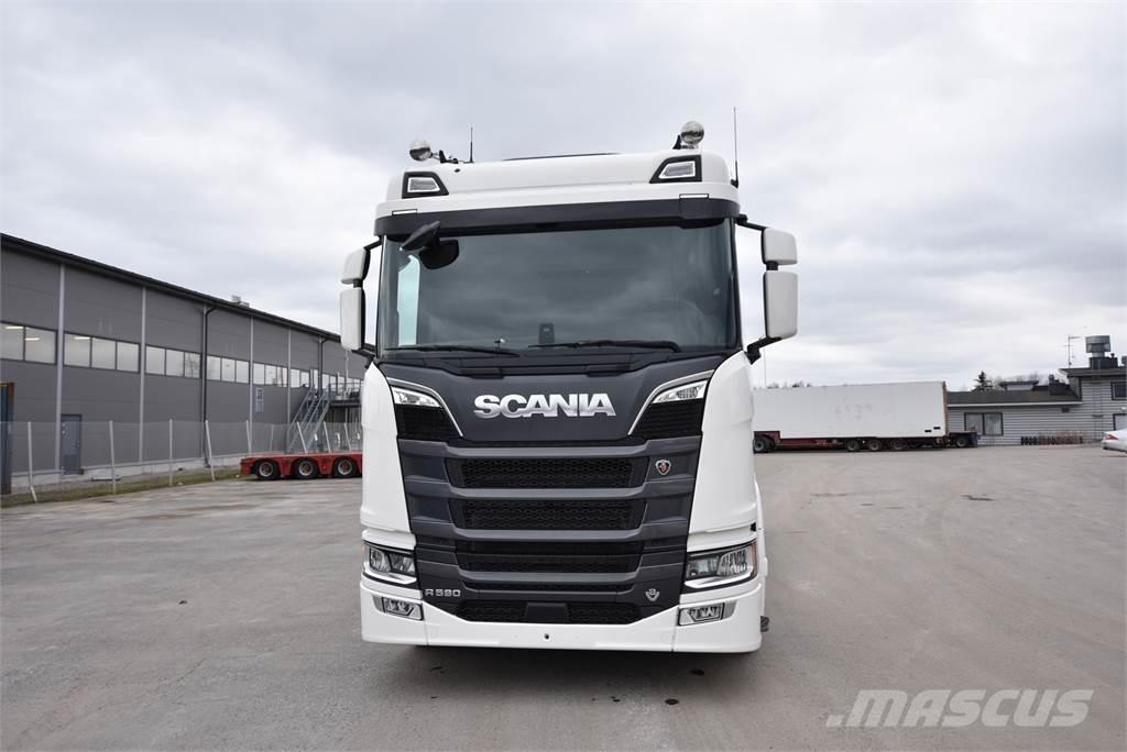 Scania R590 8X4 工程吊钩车
