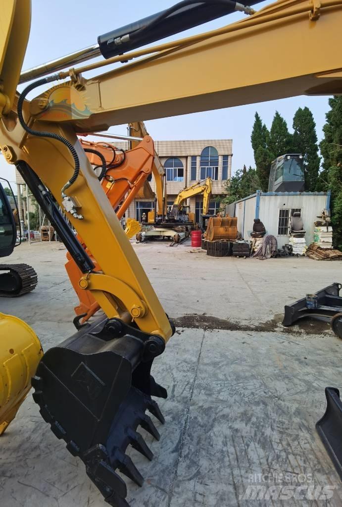 CAT 306 E2 小型挖掘机