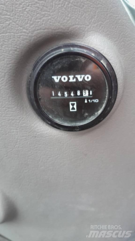 Volvo EC 300 D L 履带挖掘机