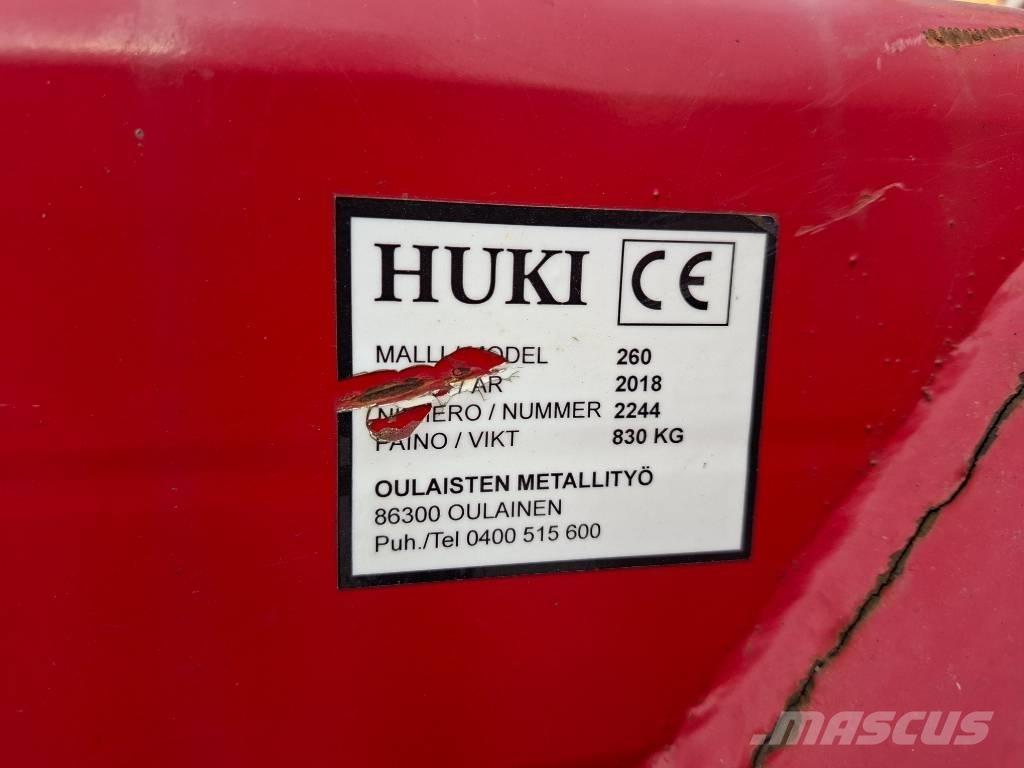  Huki 260 扬雪机