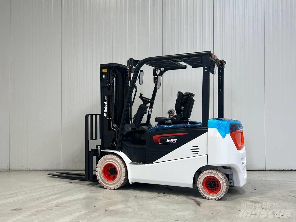 Bobcat B35NS 电动叉车