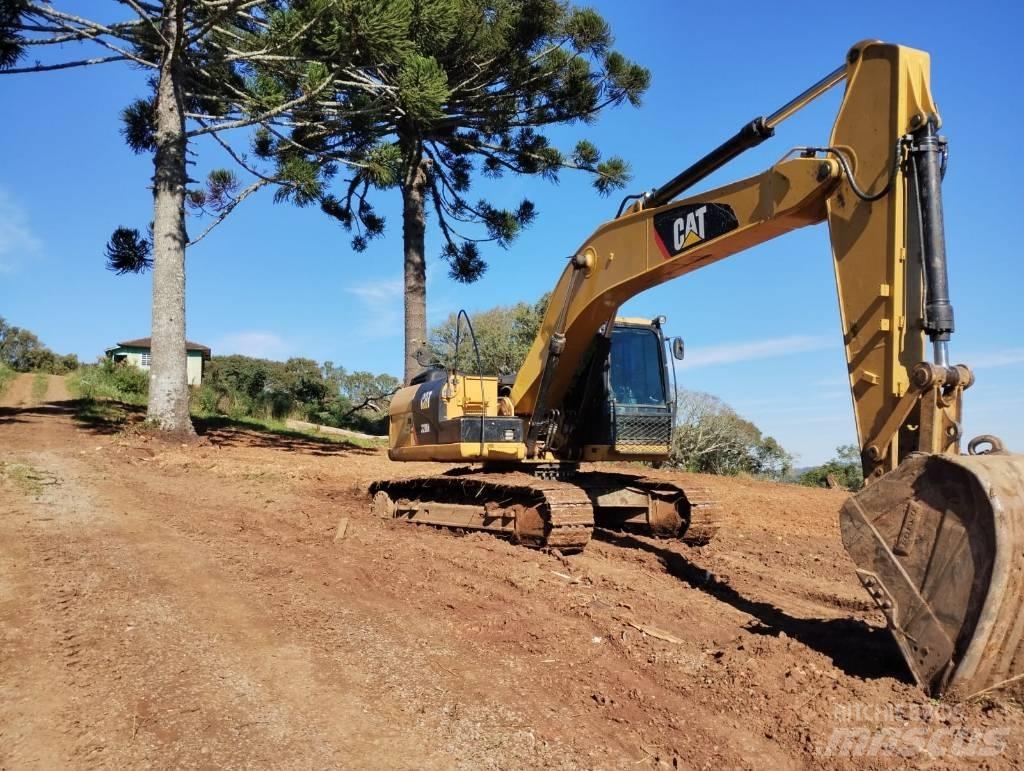 CAT 320D2 履带挖掘机