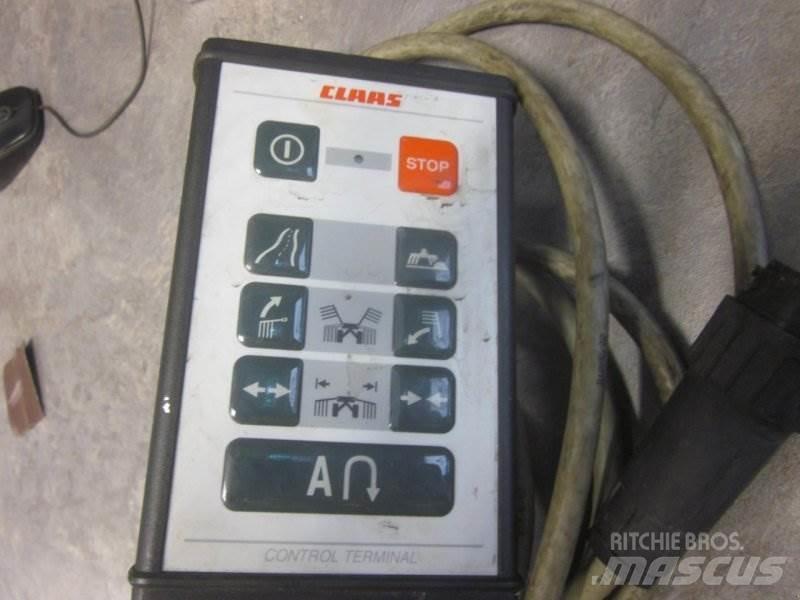 CLAAS LINER 3000 收割机