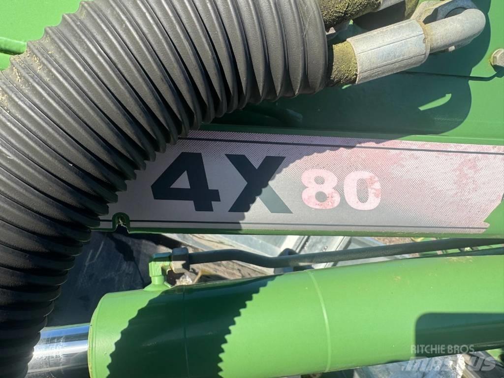 Fendt CARGO 4X80 前装载和挖掘机
