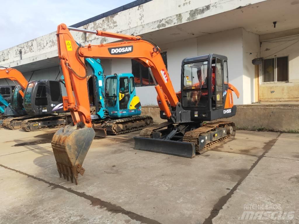 Doosan DH55 小型挖掘机