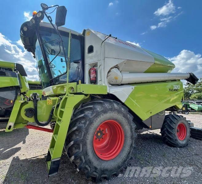 CLAAS TUCANO 320 联合收割机
