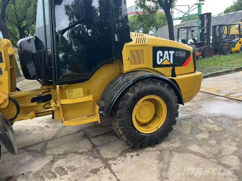 CAT 910 轮式装载机