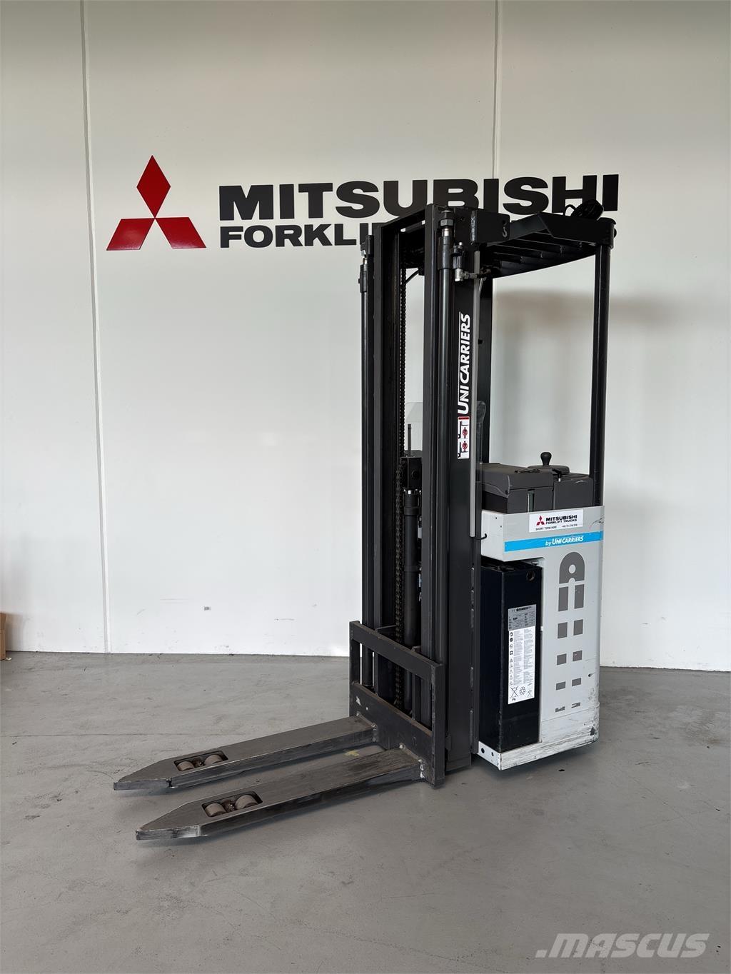 Atlet AJN160 行走式堆垛机