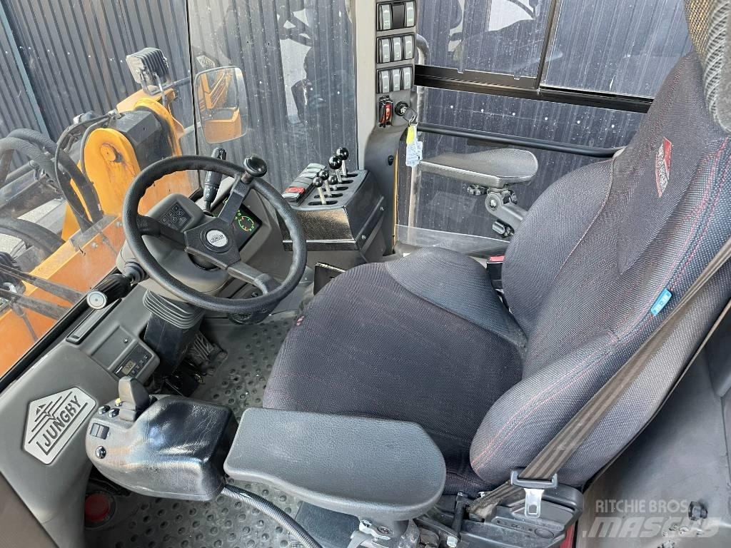 Ljungby L 9 轮式装载机