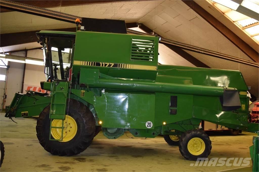 John Deere 1177 联合收割机