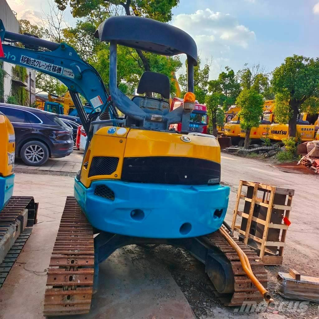 Kubota U30 小型挖掘机