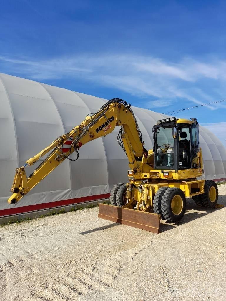 Komatsu PW118MR-8 轮式挖掘机