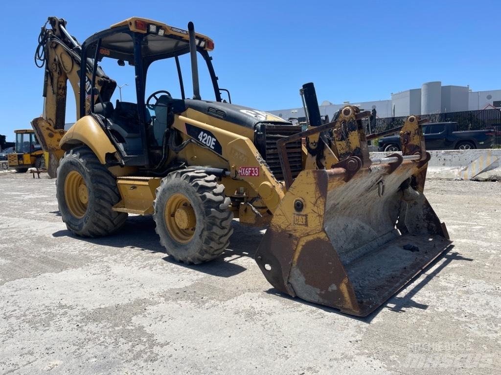 CAT 420E 反铲装载机