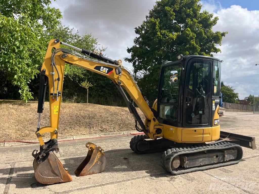 CAT 303.5 E CR 小型挖掘机