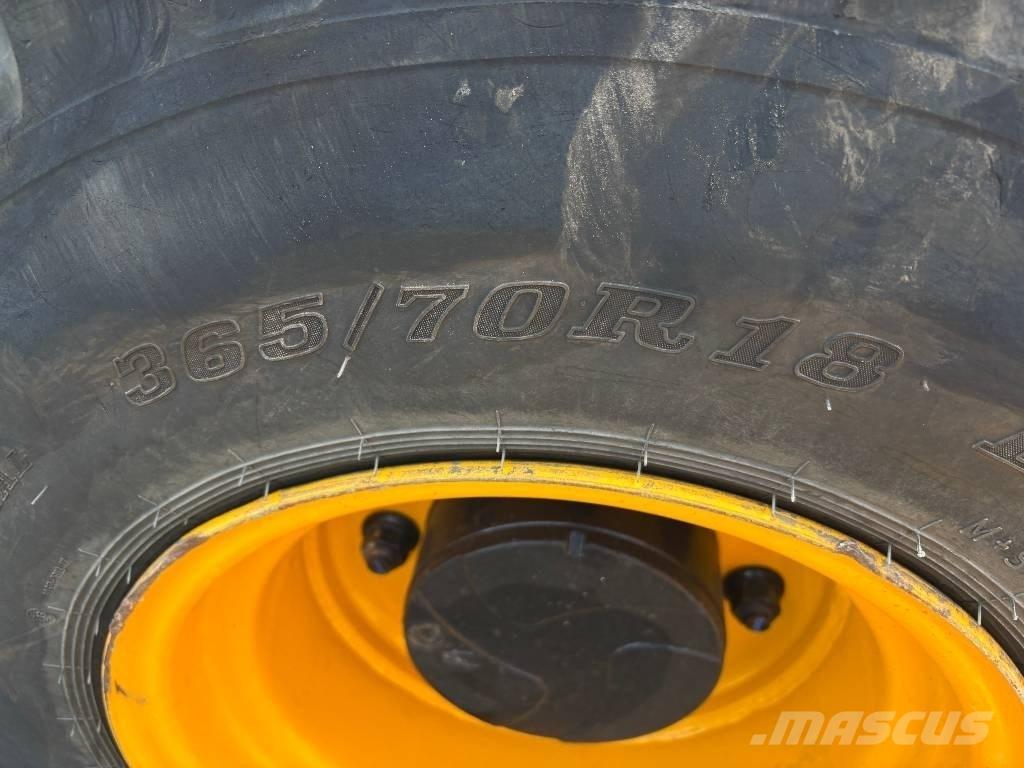 JCB 407 轮式装载机