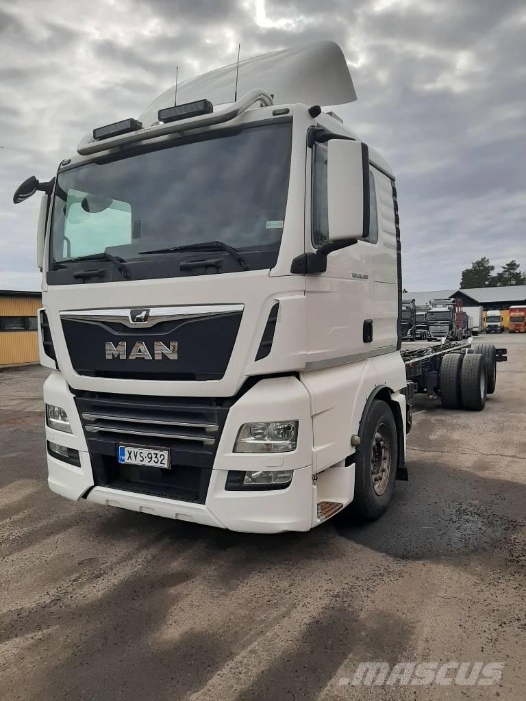 MAN TGX 26.500 平板车