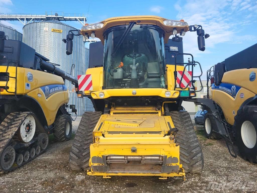 New Holland CR 9090 联合收割机