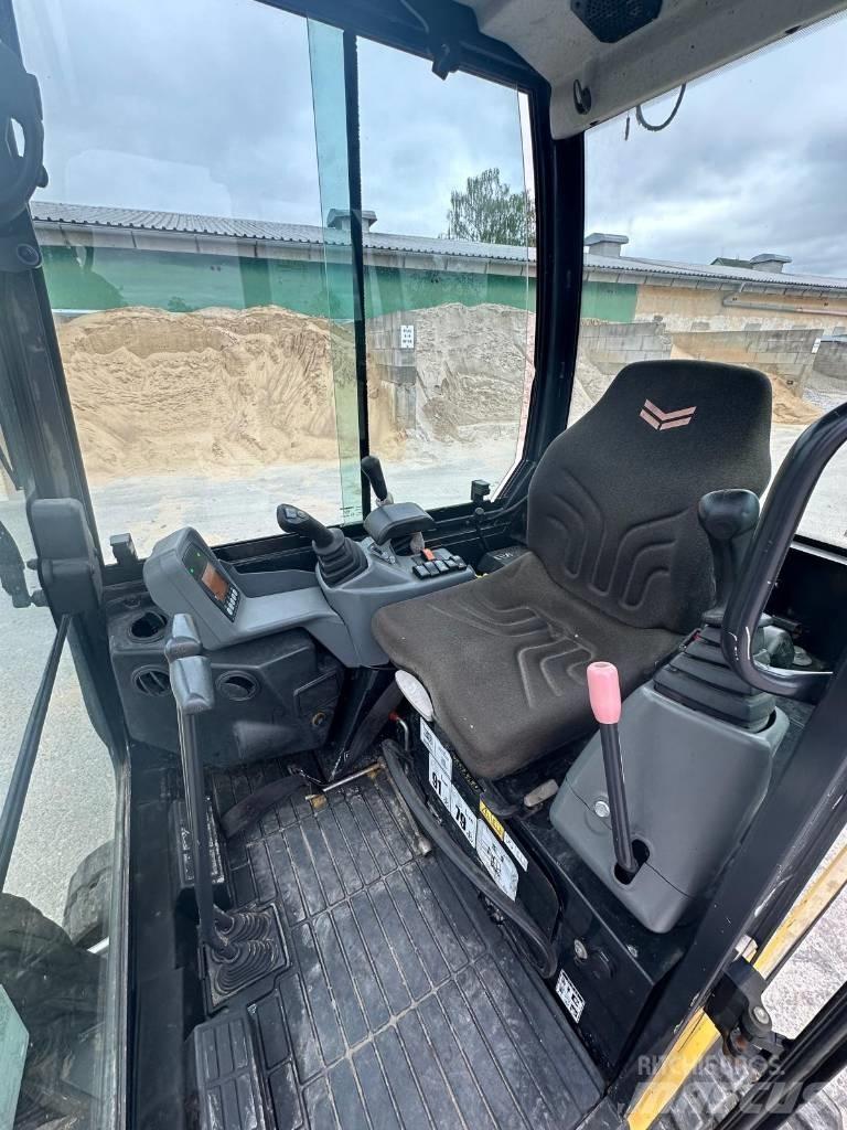 Yanmar SV 18 小型挖掘机